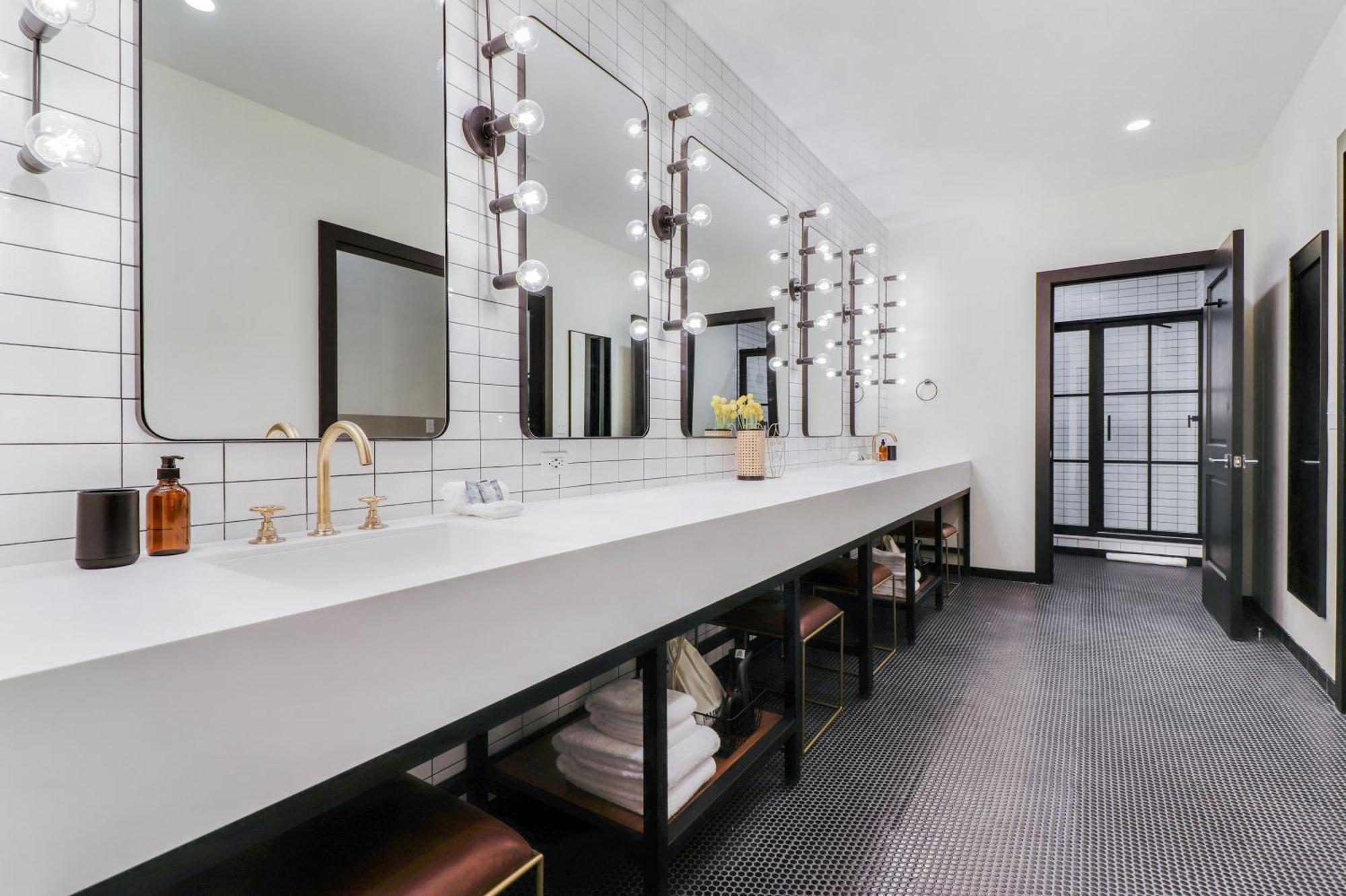 Roami At The Lola Apartment New Orleans Phòng bức ảnh